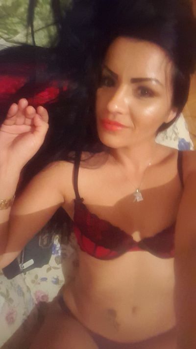 Voluptuous Mom - Escort Girl from West Palm Beach Florida