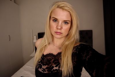 Jeanne Caprice - Escort Girl from League City Texas